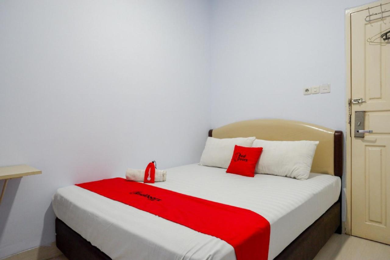 Reddoorz @ Hotel Bravo Pantai Kamali Bau Bau Baubau Екстер'єр фото