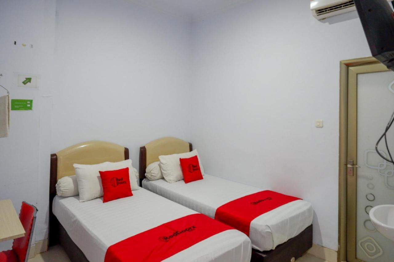 Reddoorz @ Hotel Bravo Pantai Kamali Bau Bau Baubau Екстер'єр фото
